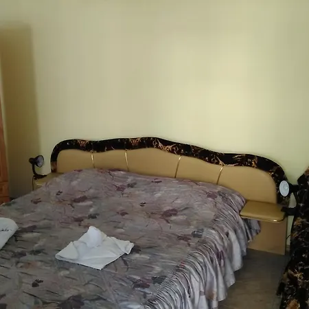 Family Silver Pearl Balchik
